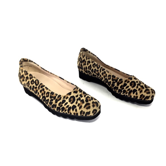 🌹Peter Kaiser Leopard Print Nubuck Wedge Flat🌹 - Picture 3 of 8